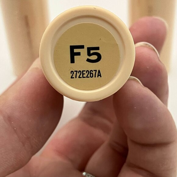 Revolution Fast Base Stick Foundation F5 Creamy Blendable Makeup Stick 6.2g 3set - Picture 4 of 4